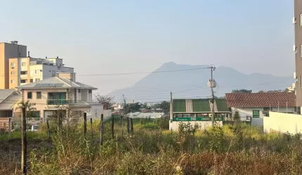 Lote c/ excelente localização no Pagani em Palhoça