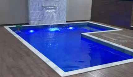 Casa com tres quartos e piscina no Pedra Branca.
