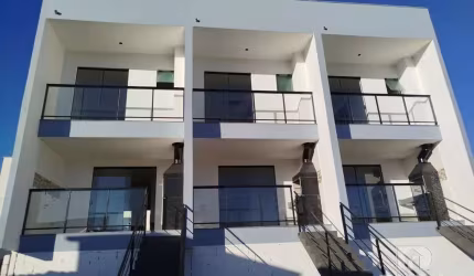 Sobrado em Construção à Venda no Bairro Potecas*.