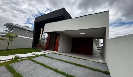 Casa Nova c/ 3 dormitórios c/ suíte em Santo Amaro