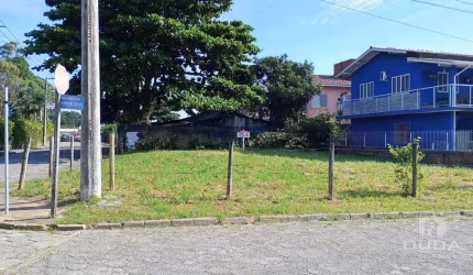 Terreno à Venda em Praia de Fora, Palhoça