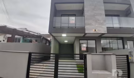 Aluguel sobrado 2 suítes no Bela Vista /Palhoça