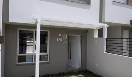 Sobrado no Bairro São Luiz com 2 suítes com 68m2