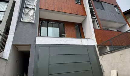 SOBRADO DE ALTO PADRÃO NO BAIRRO ALTOS DO SEMINÁRIO