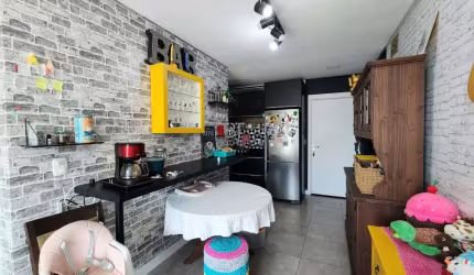 APARTAMENTO GARDEM COM 02 DORMITÓRIOS E TERRAÇO NO BAIRRO DESVIO RIZZO