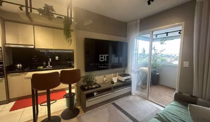 APARTAMENTO MOBILIADO COM 55 M² PRIVATIVOS COM 1 VAGA NO BAIRRO SANTA LÚCIA