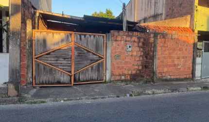 Casa com terreno