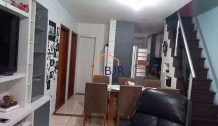 Casa em condomínio fechado com 3 quartos à venda na Rua Rio Tibagi, 220, Guatupê, São José dos Pinhais por R$ 480.000
