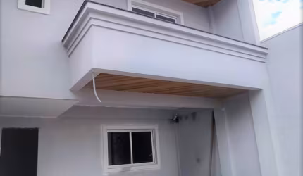 VENDE-SE SOBRADOS DE ALTO PADRÃO - 156 M² ( COM CLOSET E AREA GOURMET + 2 vagas)