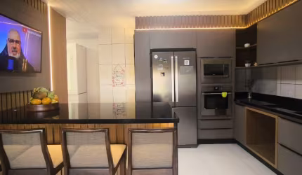 VENDE-SE CHACARA PORTEIRA FECHADA - R$ 590 MIL