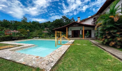 Casa com 5 suítes à 20 minutos do centro de Teresópolis/RJ
