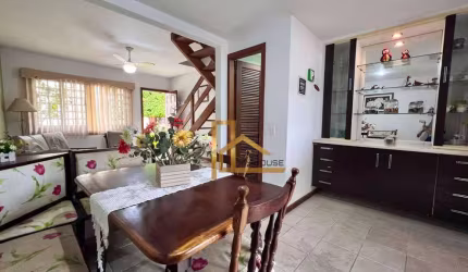 Casa em condomínio com 3 quartos sendo 1 suíte na Cascata Guarani em Teresópolis-RJ