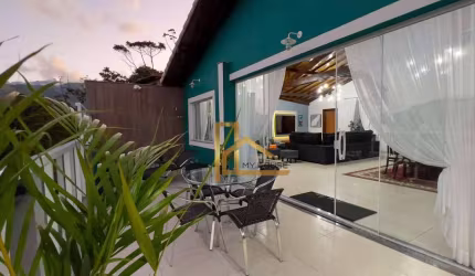 Casa em condomínio com 4 suítes na barra do Imbui em Teresópolis-RJ