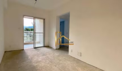 Apartamento de 2 quartos com suíte e varanda em prédio novo com lazer na Várzea em Teresópolis-RJ