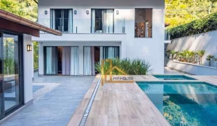 Casa de alto padrão com estilo neorustico à venda no Comary na gleba 5