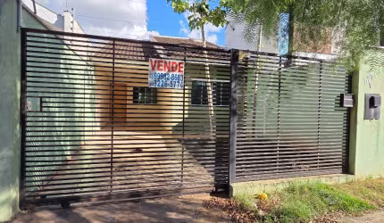 Casa c 3 quartos/suíte bairro Jardim Monte Rey troca por Apto.