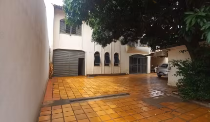 terreno c área 609m2 contendo duas casas bairro zona 02