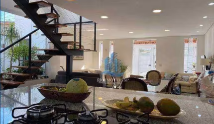 Sobrado com 3 dormitórios à venda, 200 m² por R$ 1.995.000,00 - Nova Gerti - São Caetano do Sul/SP