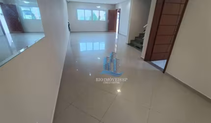 Sobrado com 3 dormitórios à venda, 340 m² por R$ 2.100.000,00 - Olímpico - São Caetano do Sul/SP