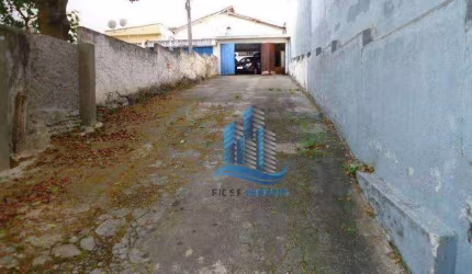 Casa com 2 dormitórios à venda, 120 m² por R$ 700.000,00 - Osvaldo Cruz - São Caetano do Sul/SP
