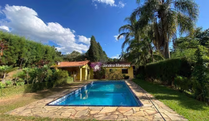 Chácara com 3 dormitórios à venda, 5000 m² por R$ 720.000,00 - Aparecidinha - Araçariguama/SP