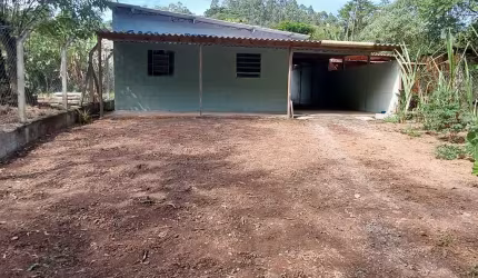 Vendo linda casa térrea com 250m² 5 vagas de carro