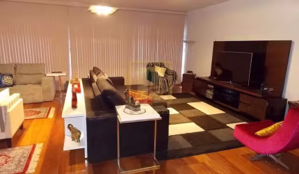Apartamento com Cinco Dormitórios na Tijuca