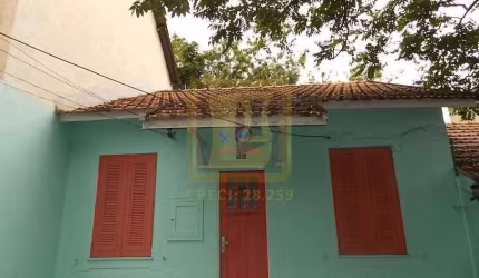 Casa de Três Quartos para  venda no Bairro de   Santa Teresa Rio de Janeiro.