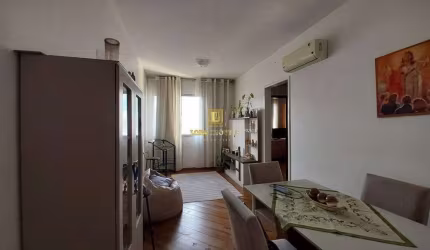Apartamento dois quartos no centro