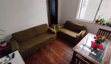 Apartamento dois Quartos no Centro