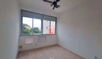 Apartamento  quarto com dependência centro do Rio de Janeiro.