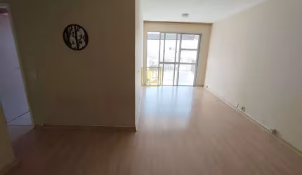 Apartamento sala dois quartos dependência varanda Santa Amélia Rio de Janeiro