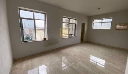 Apartamento Com Ótima Planta com 42m² na Rua Washington Luis No Centro do RJ
