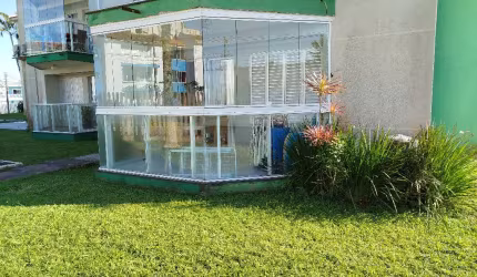 Apartamento na praia de Guaratuba, com piscina
