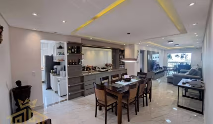 APARTAMENTO FRENTE MAR NO BOQUEIRÃO | 3 DORMITÓRIOS SENDO 2 SUÍTES | SACADA GOURMET | VISTA PANORÂMICA DA PRAIA | 2 VAGAS DEMARCADAS