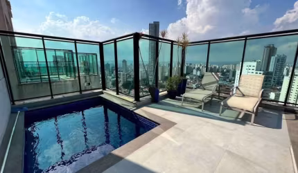 Cobertura para venda no edificio Welcome com 4 suites, piscina, 5 vagas.