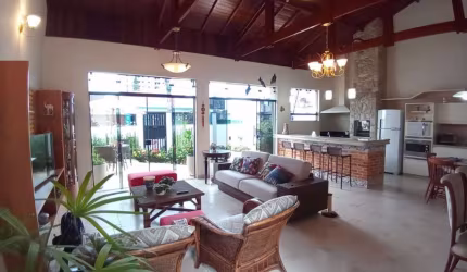 Casa com 4 dormitórios à venda, 187 m² por R$ 1.165.000,00 - Centro - Itanhaém/SP