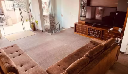 Cobertura duplex com 180 m² , ótima localização , 4 dormitórios , 3 vagas.