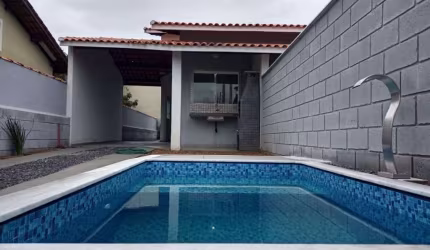Sobrado com 2 dormitórios à venda, 84 m² por R$ 329.000,00 - Jardim das Palmeiras - Itanhaém/SP