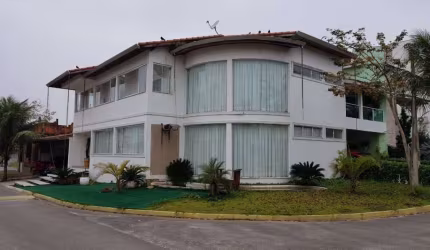 Sobrado com 3 dormitórios à venda, 310 m² por R$ 2.200.000,00 - Vila São Paulo - Itanhaém/SP
