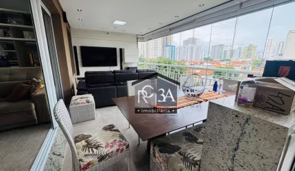 Apartamento com sacada gourmet, totalmente mobiliado, incluindo eletrodomésticos. Decoração atual, novo e muito bem localizado!! 146 m²