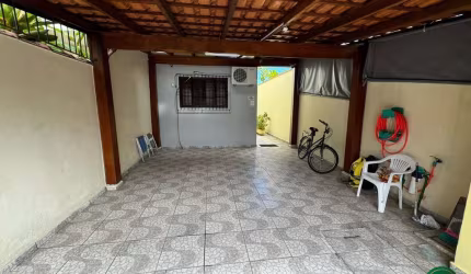 Casa com 5 quartos à venda em Itaguá, Ubatuba  por R$ 960.000