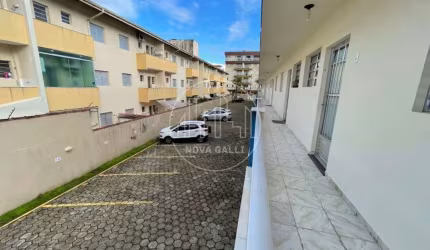 Apartamento com 2 quartos à venda em Itaguá, Ubatuba  por R$ 400.000