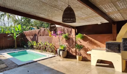 Casa com 3 quartos à venda em Ressaca, Ubatuba  por R$ 1.600.000