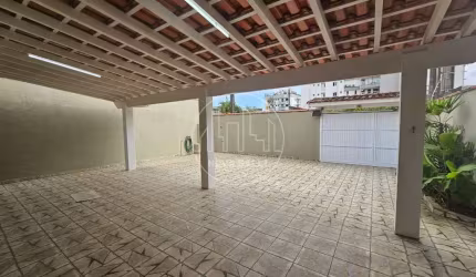 Casa com 3 quartos à venda no Centro, Ubatuba  por R$ 1.100.000