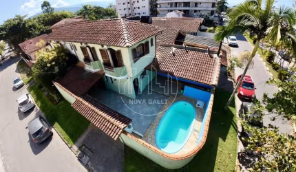 Casa com 2 quartos à venda em Itaguá, Ubatuba  por R$ 780.000