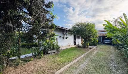 Casa com 4 quartos à venda em Estufa I, Ubatuba  por R$ 970.000