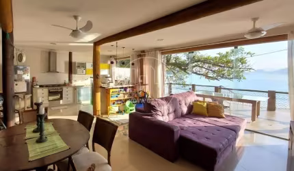 Casa com 3 quartos à venda na Praia da Almada, Ubatuba  por R$ 3.000.000