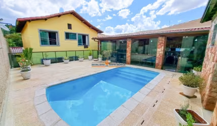 Casa com 3 quartos à venda na Santa Branca, Belo Horizonte  por R$ 1.470.000