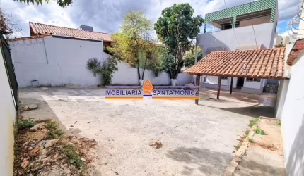 Casa com 4 quartos à venda no Planalto, Belo Horizonte  por R$ 780.000